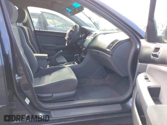 ✅ 2006 Honda Accord EX • VIN: 1HGCM56726A093675 • Лот: 43604641. Опубликован ранее на IAAI с пробегом 208 996 миль. Бесплатный доступ к архиву аукционных продаж из США и подробный отчёт об истории автомобиля на DreamBid. Изображение 5.