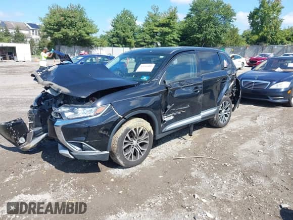 2016 Mitsubishi Outlander SE с VIN JA4AZ3A38GZ018010, выставлен на аукционе IAAI как лот 43256086 с пробегом 115 260 миль миль и . История ставок и продаж доступна на DreamBid. Изображение 2.