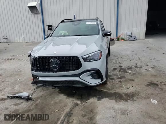 ✅ 2024 Mercedes-Benz GLE 53 AMG • VIN: 4JGFB6BB5RB008369 • Lot: 55889035. Wystawiony na Copart z przebiegiem 28 472 mil. Bezpłatny archiwum sprzedaży aukcyjnych z USA i szczegółowy raport historii pojazdu na DreamBid. Zdjęcie 14.