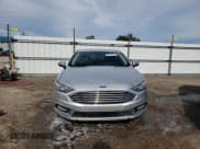 ✅ 2017 Ford Fusion SE • VIN: 3FA6P0H76HR184188 • Lot: 60719075. Listed on Copart with 105,377 mi. Free auction sales archive from the USA and detailed vehicle history report at DreamBid. Image 5.