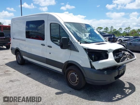 ✅ 2018 Ford Transit • VIN: 1FTBW2CM4JKB37675 • Lot: 42759217. Wystawiony na IAAI z przebiegiem 132 458 mil. Bezpłatny archiwum sprzedaży aukcyjnych z USA i szczegółowy raport historii pojazdu na DreamBid. Zdjęcie 1.