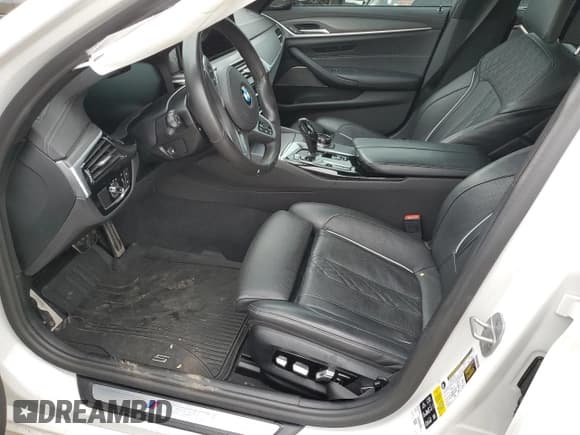 ✅ 2021 BMW 5 Series M550i xDrive • VIN: WBA13BK00MCF19770 • Lot: 62037714. Listed on Copart with 69,277 mi. Free auction sales archive from the USA and detailed vehicle history report at DreamBid. Image 7.