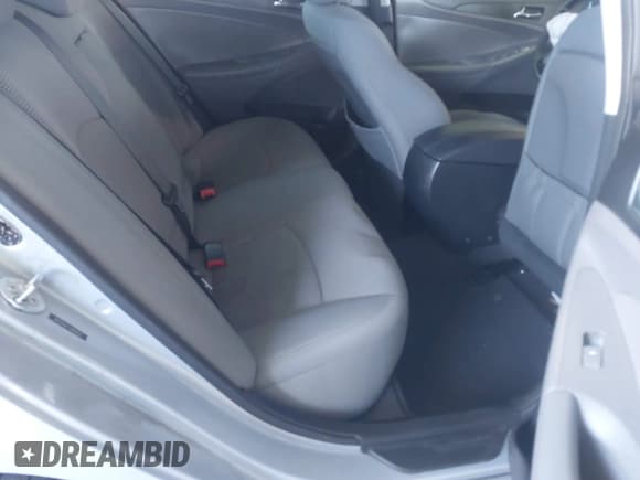 ✅ 2013 Hyundai Sonata GLS • VIN: 5NPEB4AC7DH692217 • Lot: 43577595. Listed on IAAI with 143,667 mi. Free auction sales archive from the USA and detailed vehicle history report at DreamBid. Image 8.