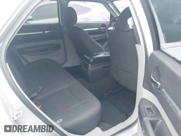 2008 Dodge Magnum SXT z VIN 2D4FV37V78H192963, wystawiony jako IAAI lot #41420016 z przebiegiem 191 238 mil mil oraz . Historia ofert i sprzedaży dostępna na DreamBid. Obrazek 8.