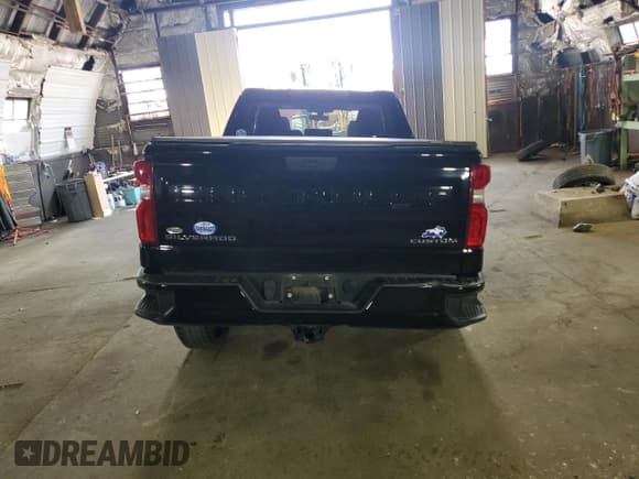 ✅ 2021 Chevrolet Silverado 1500 Custom • VIN: 1GCRWBEK2MZ150432 • Lot: 71095544. Wystawiony na Copart z przebiegiem 89 529 mil. Bezpłatny archiwum sprzedaży aukcyjnych z USA i szczegółowy raport historii pojazdu na DreamBid. Zdjęcie 6.