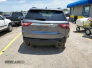 ✅ 2021 Chevrolet Traverse LT • VIN: 1GNERHKW7MJ132336 • Lot: 61870025. Wystawiony na Copart z przebiegiem 60 637 mil. Bezpłatny archiwum sprzedaży aukcyjnych z USA i szczegółowy raport historii pojazdu na DreamBid. Zdjęcie 6.