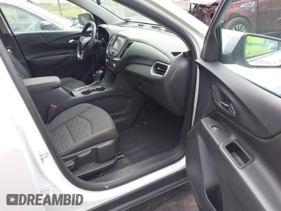 ✅ 2020 Chevrolet Equinox LT • VIN: 3GNAXKEV4LS645657 • Lot: 43399695. Wystawiony na IAAI z przebiegiem 76 636 mil. Bezpłatny archiwum sprzedaży aukcyjnych z USA i szczegółowy raport historii pojazdu na DreamBid. Zdjęcie 5.