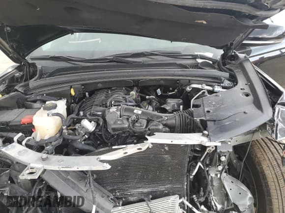 ✅ 2022 Jeep Grand Cherokee Limited • VIN: 1C4RJKBG6N8587372 • Lot: 58485434. Listed on Copart with 17,996 mi. Free auction sales archive from the USA and detailed vehicle history report at DreamBid. Image 12.