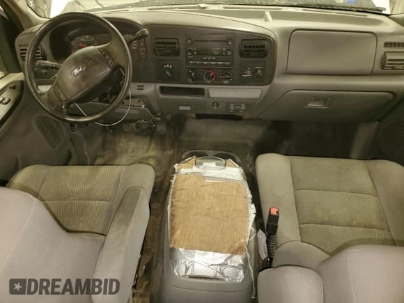 ✅ 2006 Ford F-250 XL • VIN: 1FTSX21526EC82955 • Лот: 62026955. Опубликован ранее на Copart с пробегом 89 650 миль. Бесплатный доступ к архиву аукционных продаж из США и подробный отчёт об истории автомобиля на DreamBid. Изображение 8.