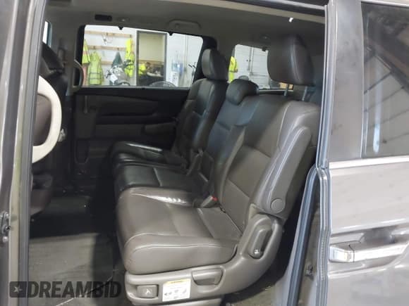 ✅ 2011 Honda Odyssey EX-L • VIN: 5FNRL5H67BB100735 • Lot: 43385334. Wystawiony na IAAI z przebiegiem 241 871 mil. Bezpłatny archiwum sprzedaży aukcyjnych z USA i szczegółowy raport historii pojazdu na DreamBid. Zdjęcie 8.