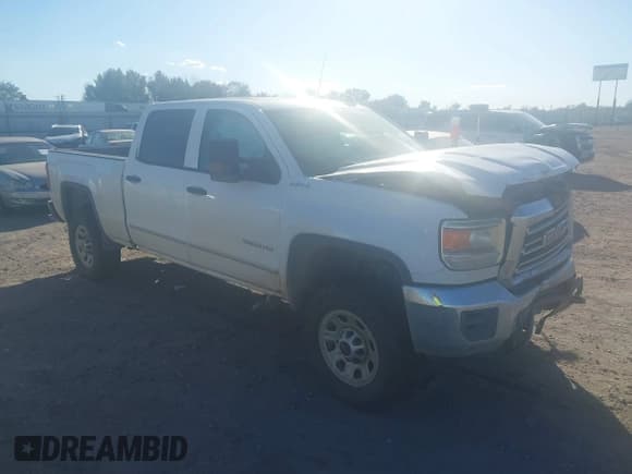 ✅ 2016 GMC Sierra 2500HD • VIN: 1GT12REG7GF214418 • Lot: 43298120. Wystawiony na IAAI z przebiegiem 194 977 mil. Bezpłatny archiwum sprzedaży aukcyjnych z USA i szczegółowy raport historii pojazdu na DreamBid. Zdjęcie 1.