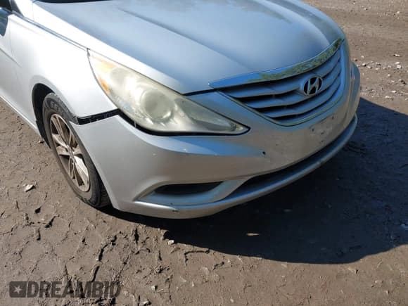 ✅ 2012 Hyundai Sonata GLS • VIN: 5NPEB4AC4CH484035 • Лот: 43219096. Опубликован ранее на IAAI с пробегом 189 936 миль. Бесплатный доступ к архиву аукционных продаж из США и подробный отчёт об истории автомобиля на DreamBid. Изображение 6.