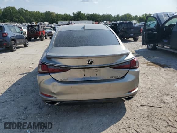 ✅ 2021 Lexus ES 350 F Sport • VIN: 58AGZ1B19MU086654 • Lot: 71031705. Wystawiony na Copart z przebiegiem 71 683 mil. Bezpłatny archiwum sprzedaży aukcyjnych z USA i szczegółowy raport historii pojazdu na DreamBid. Zdjęcie 6.