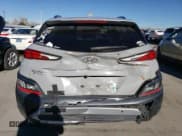 ✅ 2022 Hyundai Kona Limited • VIN: KM8K5CA36NU874756 • Лот: 40770784. Опубликован ранее на Copart с пробегом 24 452 миль. Бесплатный доступ к архиву аукционных продаж из США и подробный отчёт об истории автомобиля на DreamBid. Изображение 6.