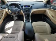 ✅ 2013 Hyundai Sonata GLS • VIN: 5NPEB4AC8DH687186 • Лот: 82529455. Опубликован ранее на Copart с пробегом 198 451 миль. Бесплатный доступ к архиву аукционных продаж из США и подробный отчёт об истории автомобиля на DreamBid. Изображение 8.