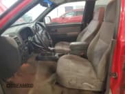 ✅ 2005 Chevrolet Colorado 1SE LS Z71 • VIN: 1GCDT136758209422 • Лот: 82656065. Опубликован ранее на Copart с пробегом 181 362 миль. Бесплатный доступ к архиву аукционных продаж из США и подробный отчёт об истории автомобиля на DreamBid. Изображение 7.