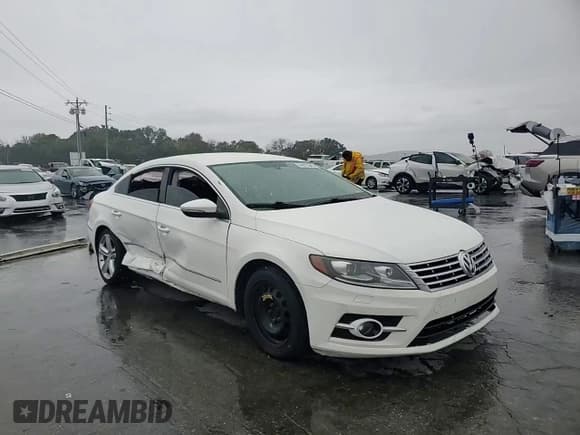 ✅ 2013 Volkswagen CC R-Line • VIN: WVWAP7AN5DE556722 • Lot: 84072945. Listed on Copart with 196,490 mi. Free auction sales archive from the USA and detailed vehicle history report at DreamBid. Image 13.