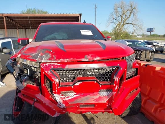 ✅ 2019 Chevrolet Silverado 1500 RST • VIN: 3GCUYEED7KG139009 • Lot: 42021583. Wystawiony na IAAI z przebiegiem 78 824 mil. Bezpłatny archiwum sprzedaży aukcyjnych z USA i szczegółowy raport historii pojazdu na DreamBid. Zdjęcie 6.