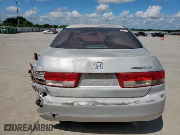 ✅ 2004 Honda Accord DX • VIN: 1HGCM55174A071746 • Lot: 60918825. Listed on Copart with 252,766 mi. Free auction sales archive from the USA and detailed vehicle history report at DreamBid. Image 6.