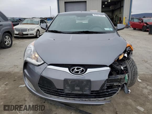✅ 2017 Hyundai Veloster • VIN: KMHTC6AD1HU316323 • Lot: 87031324. Wystawiony na Copart z przebiegiem 62 330 mil. Bezpłatny archiwum sprzedaży aukcyjnych z USA i szczegółowy raport historii pojazdu na DreamBid. Zdjęcie 5.