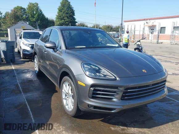 ✅ 2019 Porsche Cayenne • VIN: WP1AA2AY6KDA13900 • Lot: 43201722. Wystawiony na IAAI z przebiegiem 32 297 mil. Bezpłatny archiwum sprzedaży aukcyjnych z USA i szczegółowy raport historii pojazdu na DreamBid. Zdjęcie 1.