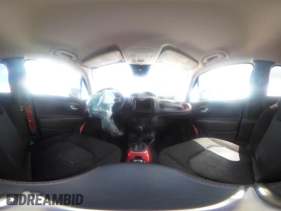 ✅ 2018 Jeep Renegade Trailhawk • VIN: ZACCJBCB4JPG77177 • Lot: 42491330. Listed on IAAI with 75,407 mi. Free auction sales archive from the USA and detailed vehicle history report at DreamBid. Image 20.