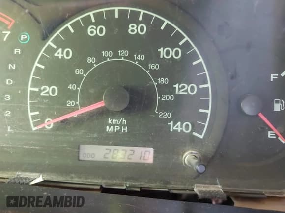 ✅ 2002 Hyundai Elantra GLS • VIN: KMHDN45DX2U427571 • Lot: 42709910. Wystawiony na IAAI z przebiegiem 283 210 mil. Bezpłatny archiwum sprzedaży aukcyjnych z USA i szczegółowy raport historii pojazdu na DreamBid. Zdjęcie 7.