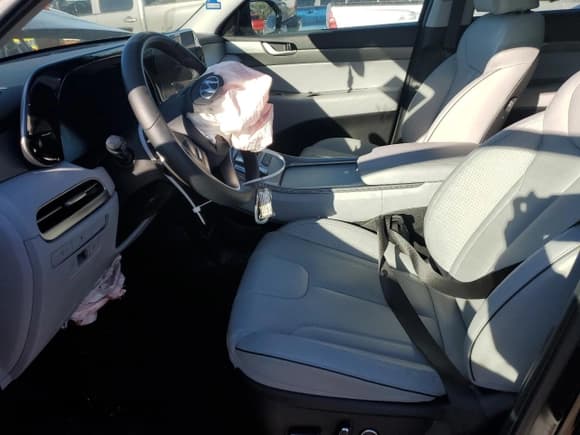 ✅ 2024 Hyundai Palisade SEL • VIN: KM8R24GE7RU779635 • Лот: 42518015. Опубликован ранее на Copart с пробегом 17 071 миль. Бесплатный доступ к архиву аукционных продаж из США и подробный отчёт об истории автомобиля на DreamBid. Изображение 7.