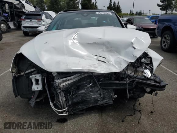 ✅ 2022 Audi A3 Premium • VIN: WAUAUDGY4NA041953 • Lot: 59619665. Wystawiony na Copart z przebiegiem 35 360 mil. Bezpłatny archiwum sprzedaży aukcyjnych z USA i szczegółowy raport historii pojazdu na DreamBid. Zdjęcie 5.