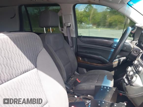 ✅ 2016 Chevrolet Tahoe Commercial • VIN: 1GNLCDECXGR119833 • Lot: 41957527. Listed on IAAI with 248,855 mi. Free auction sales archive from the USA and detailed vehicle history report at DreamBid. Image 5.