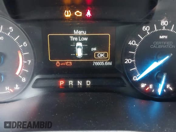 ✅ 2019 Ford Police Interceptor Utility • VIN: 1FM5K8AR1KGA62699 • Lot: 40735851. Wystawiony na IAAI z przebiegiem 76 605 mil. Bezpłatny archiwum sprzedaży aukcyjnych z USA i szczegółowy raport historii pojazdu na DreamBid. Zdjęcie 15.