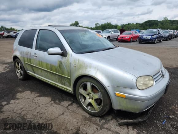 ✅ 2002 Volkswagen Golf GTI • VIN: 9BWDE61J624067443 • Lot: 61839995. Wystawiony na Copart z przebiegiem 112 137 mil. Bezpłatny archiwum sprzedaży aukcyjnych z USA i szczegółowy raport historii pojazdu na DreamBid. Zdjęcie 4.