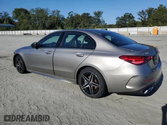 ✅ 2024 Mercedes-Benz C 300 • VIN: W1KAF4HB0RR185990 • Lot: 85304155. Wystawiony na Copart z przebiegiem Nie podano. Bezpłatny archiwum sprzedaży aukcyjnych z USA i szczegółowy raport historii pojazdu na DreamBid. Zdjęcie 2.