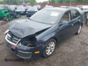 ✅ 2010 Volkswagen Jetta Limited Edition • VIN: 3VWAZ7AJ5AM155049 • Lot: 42276777. Listed on IAAI with 88,699 mi. Free auction sales archive from the USA and detailed vehicle history report at DreamBid. Image 6.