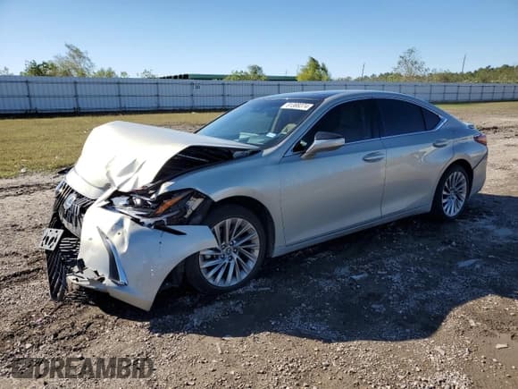 ✅ 2022 Lexus ES 350 Ultra Luxury • VIN: 58AFZ1B11NU122351 • Lot: 81388374. Listed on Copart with 27,198 mi. Free auction sales archive from the USA and detailed vehicle history report at DreamBid. Image 1.