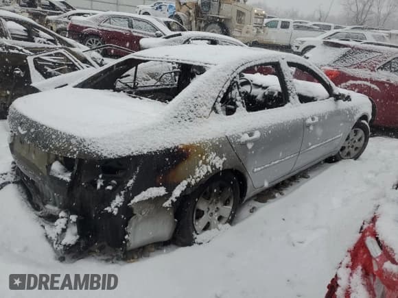 ✅ 2008 Hyundai Sonata GLS • VIN: 5NPET46F38H387965 • Лот: 65729294. Опубликован ранее на Copart с пробегом Не указан. Бесплатный доступ к архиву аукционных продаж из США и подробный отчёт об истории автомобиля на DreamBid. Изображение 3.