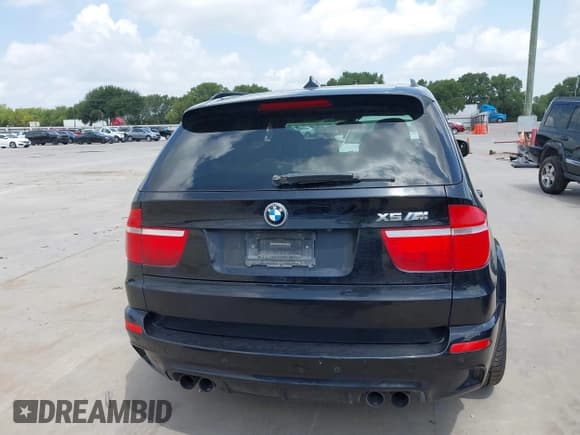 ✅ 2010 BMW X5 M • VIN: 5YMGY0C51ALK25937 • Lot: 42741850. Listed on IAAI with 117,720 mi. Free auction sales archive from the USA and detailed vehicle history report at DreamBid. Image 16.