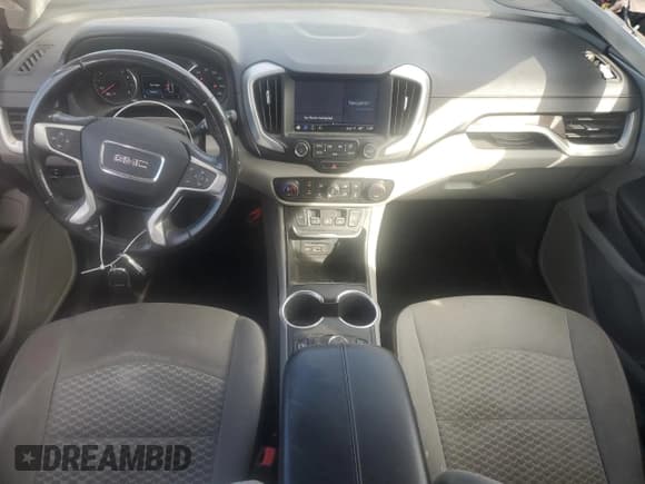 ✅ 2018 GMC Terrain SLE • VIN: 3GKALTEV8JL251682 • Lot: 85822165. Wystawiony na Copart z przebiegiem 110 410 mil. Bezpłatny archiwum sprzedaży aukcyjnych z USA i szczegółowy raport historii pojazdu na DreamBid. Zdjęcie 8.