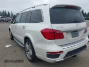 ✅ 2015 Mercedes-Benz GL 550 • VIN: 4JGDF7DEXFA510515 • Лот: 42464361. Опубликован ранее на IAAI с пробегом 100 252 миль. Бесплатный доступ к архиву аукционных продаж из США и подробный отчёт об истории автомобиля на DreamBid. Изображение 3.