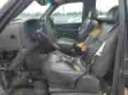 2004 Chevrolet Silverado 1500 LS z VIN 1GCEC14V84Z177549, wystawiony jako Copart lot #55821375 z przebiegiem Nie podano mil oraz Szkoda całkowita • Salvage title. Historia ofert i sprzedaży dostępna na DreamBid. Obrazek 7.