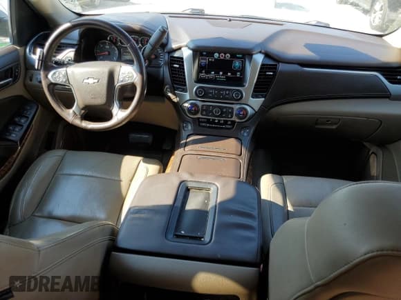 ✅ 2015 Chevrolet Suburban LTZ • VIN: 1GNSKKKC3FR252892 • Lot: 75482994. Wystawiony na Copart z przebiegiem 182 569 mil. Bezpłatny archiwum sprzedaży aukcyjnych z USA i szczegółowy raport historii pojazdu na DreamBid. Zdjęcie 8.