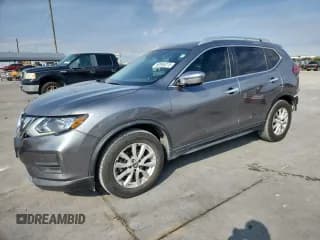 ✅ 2019 Nissan Rogue SV • VIN: KNMAT2MT3KP558835 • Lot: 89666015. Wystawiony na Copart z przebiegiem 134 598 mil. Bezpłatny archiwum sprzedaży aukcyjnych z USA i szczegółowy raport historii pojazdu na DreamBid. Zdjęcie 1.