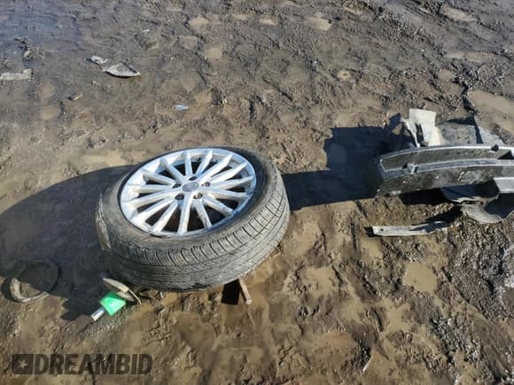 ✅ 2013 Ford C-Max SE • VIN: 1FADP5AU5DL501536 • Лот: 61712205. Опубликован ранее на Copart с пробегом 222 084 миль. Бесплатный доступ к архиву аукционных продаж из США и подробный отчёт об истории автомобиля на DreamBid. Изображение 14.