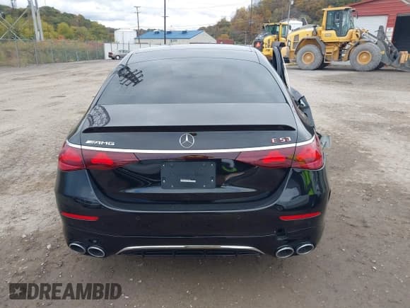 ✅ 2025 Mercedes-Benz E • VIN: W1KLF6DB2SA096582 • Лот: 43542364. Опубликован ранее на IAAI с пробегом 2 282 миль. Бесплатный доступ к архиву аукционных продаж из США и подробный отчёт об истории автомобиля на DreamBid. Изображение 17.