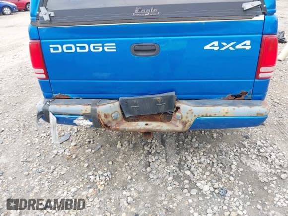 ✅ 2001 Dodge Dakota Sport • VIN: 1B7GG2AN91S214863 • Lot: 42440083. Wystawiony na IAAI z przebiegiem 191 698 mil. Bezpłatny archiwum sprzedaży aukcyjnych z USA i szczegółowy raport historii pojazdu na DreamBid. Zdjęcie 6.