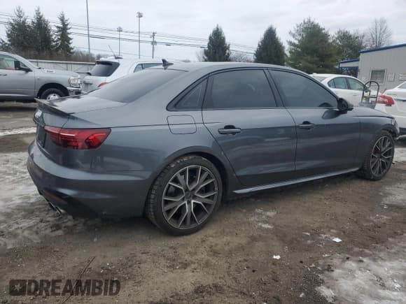 ✅ 2021 Audi S4 Premium Plus • VIN: WAUB4AF48MA030373 • Lot: 86342474. Listed on Copart with 37,204 mi. Free auction sales archive from the USA and detailed vehicle history report at DreamBid. Image 3.