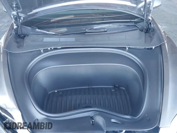 ✅ 2025 Tesla Model 3 Long Range • VIN: 5YJ3E1EA8SF929430 • Lot: 43504491. Wystawiony na IAAI z przebiegiem 11 035 mil. Bezpłatny archiwum sprzedaży aukcyjnych z USA i szczegółowy raport historii pojazdu na DreamBid. Zdjęcie 10.