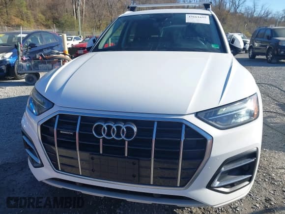 ✅ 2021 Audi Q5 Premium • VIN: WA1AAAFY9M2005268 • Lot: 43661655. Wystawiony na IAAI z przebiegiem 84 959 mil. Bezpłatny archiwum sprzedaży aukcyjnych z USA i szczegółowy raport historii pojazdu na DreamBid. Zdjęcie 6.
