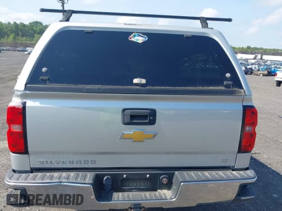 ✅ 2014 Chevrolet Silverado 1500 LT • VIN: 1GCUKREC8EF194719 • Lot: 42603572. Wystawiony na IAAI z przebiegiem 133 599 mil. Bezpłatny archiwum sprzedaży aukcyjnych z USA i szczegółowy raport historii pojazdu na DreamBid. Zdjęcie 16.