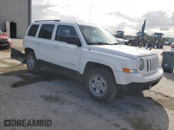 ✅ 2017 Jeep Patriot Sport • VIN: 1C4NJPBA5HD115599 • Lot: 54739995. Listed on Copart with 153,509 mi. Free auction sales archive from the USA and detailed vehicle history report at DreamBid. Image 4.